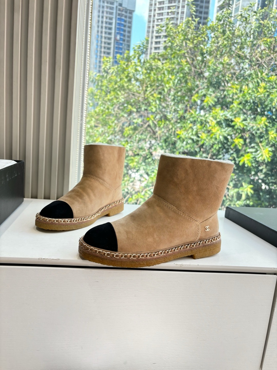 샤넬 신상 첼시 앵클 스노우 부츠