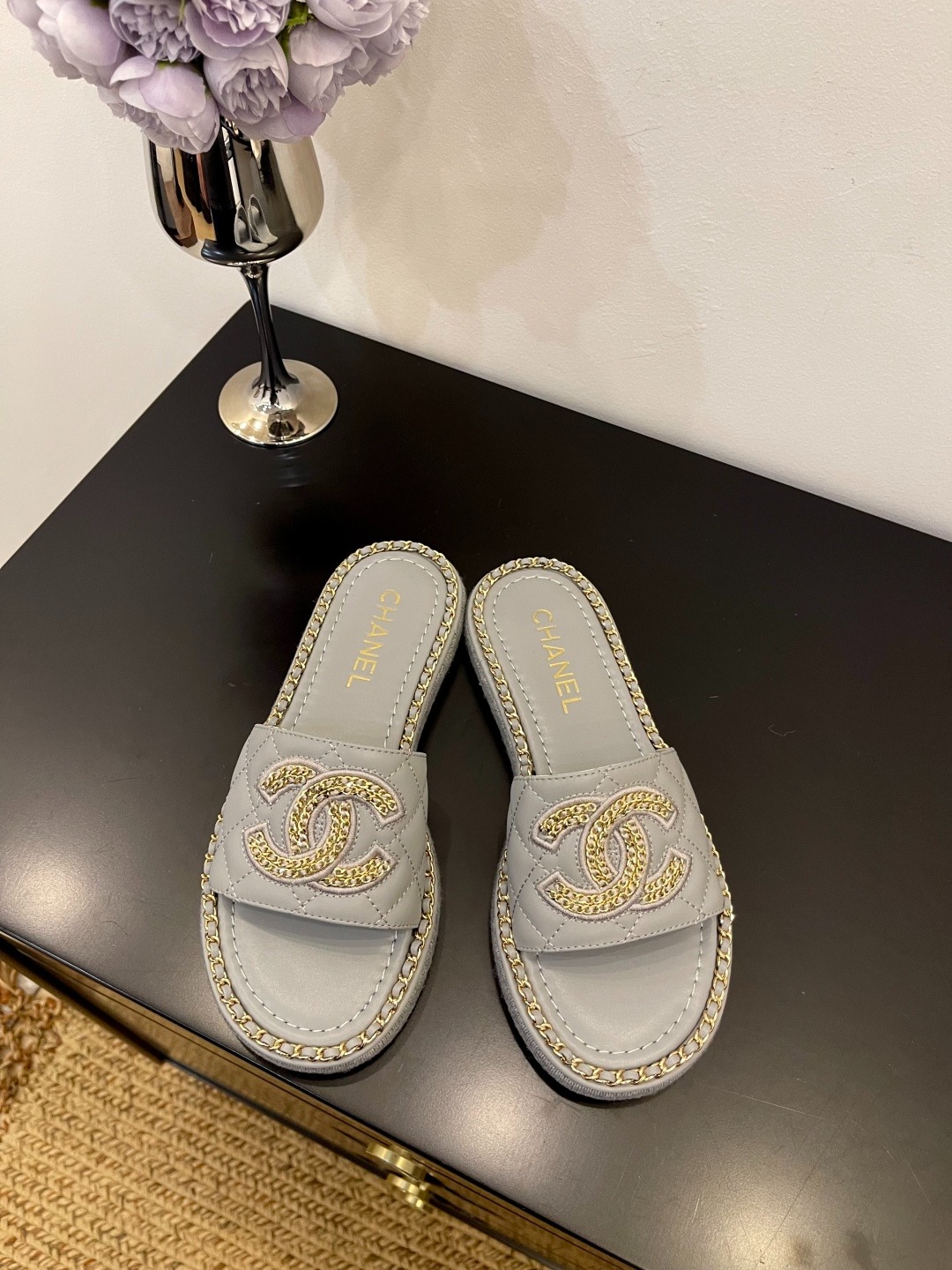 샤넬25 신상 플랫 통굽 슬리퍼