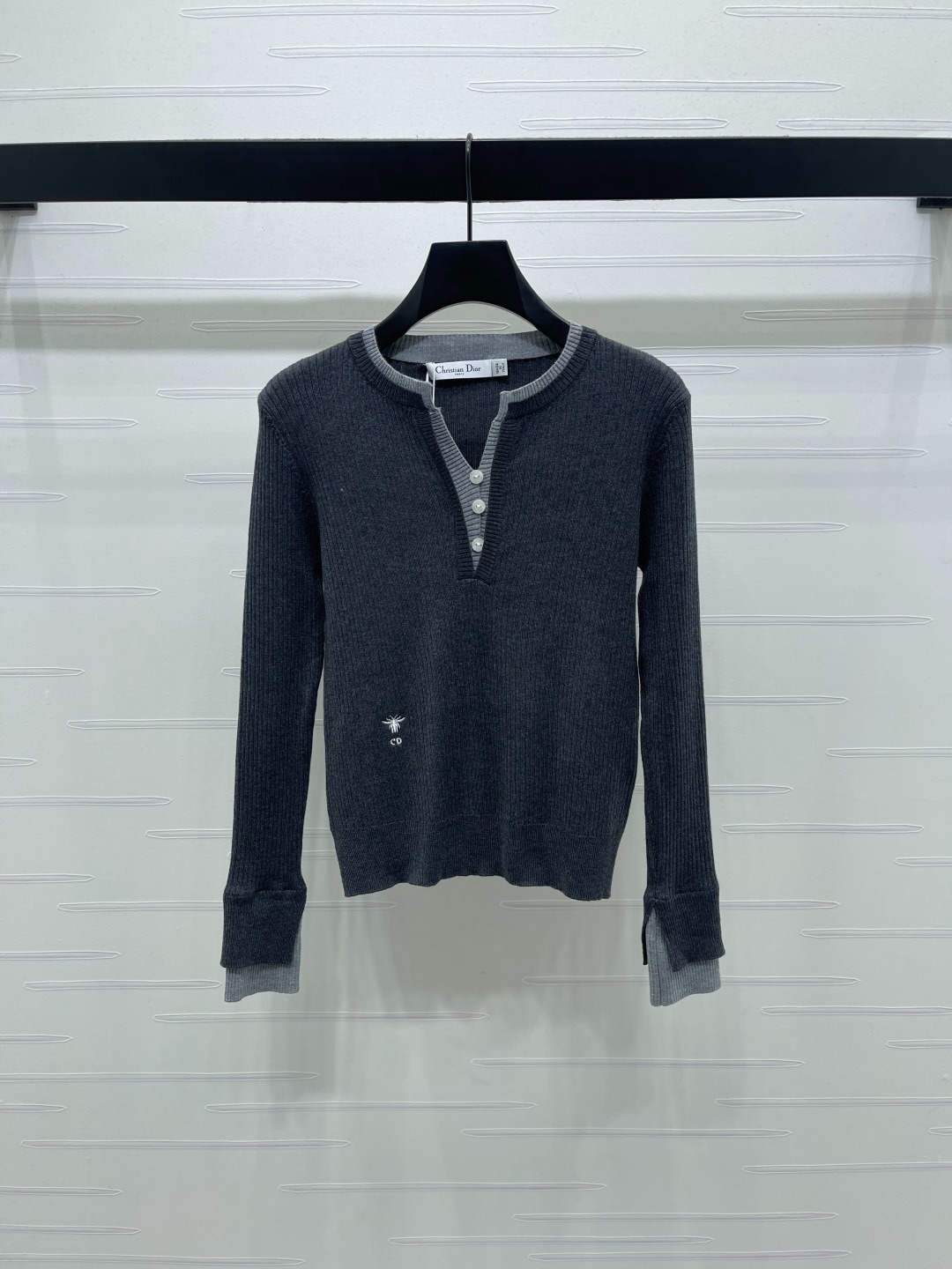 디올 25 신상 브이넥 니트 긴팔