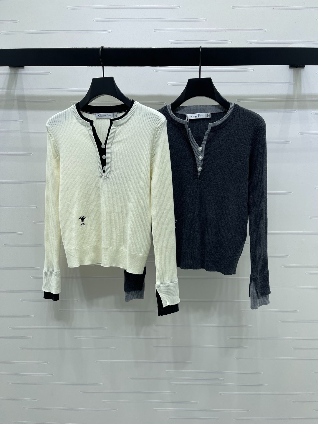 디올 25 신상 브이넥 니트 긴팔