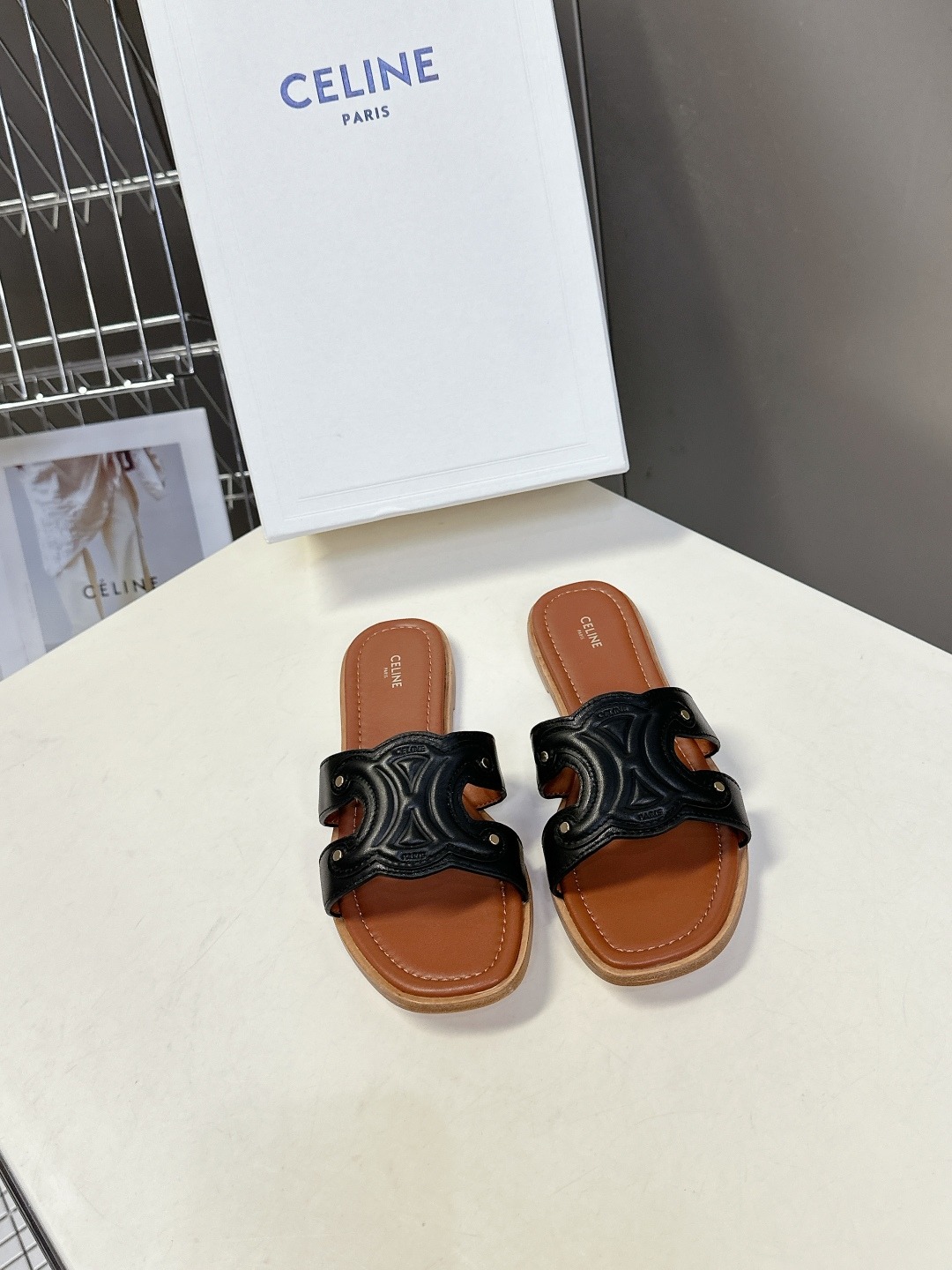 셀린느 봄여름 신상 빈티지 로마 슬리퍼