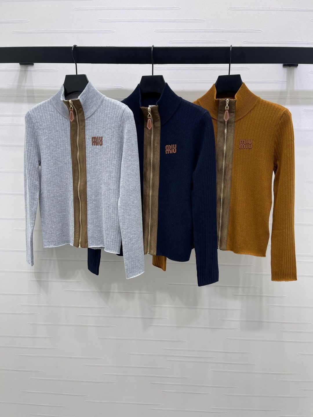 미우미우 25 신상 니트 카디건