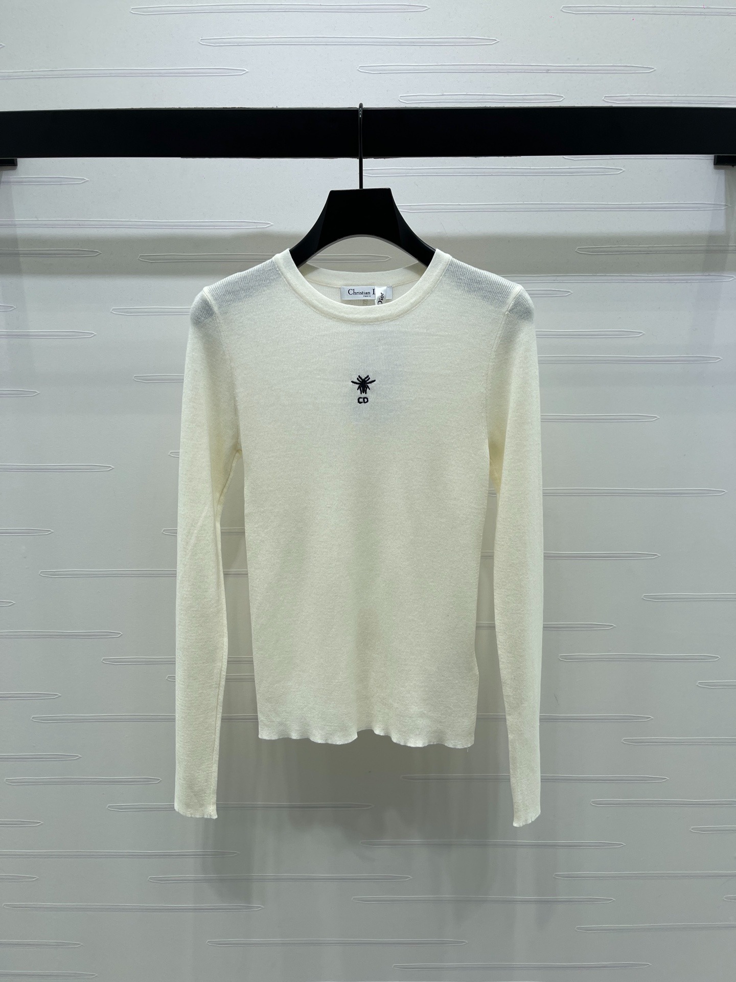 디올 25년 신상 자수 니트 긴팔