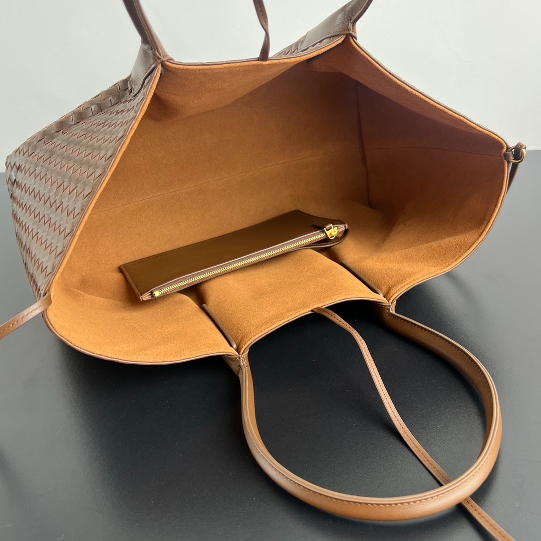 보*가 베네타 25 피나코테카 미디움 도트백