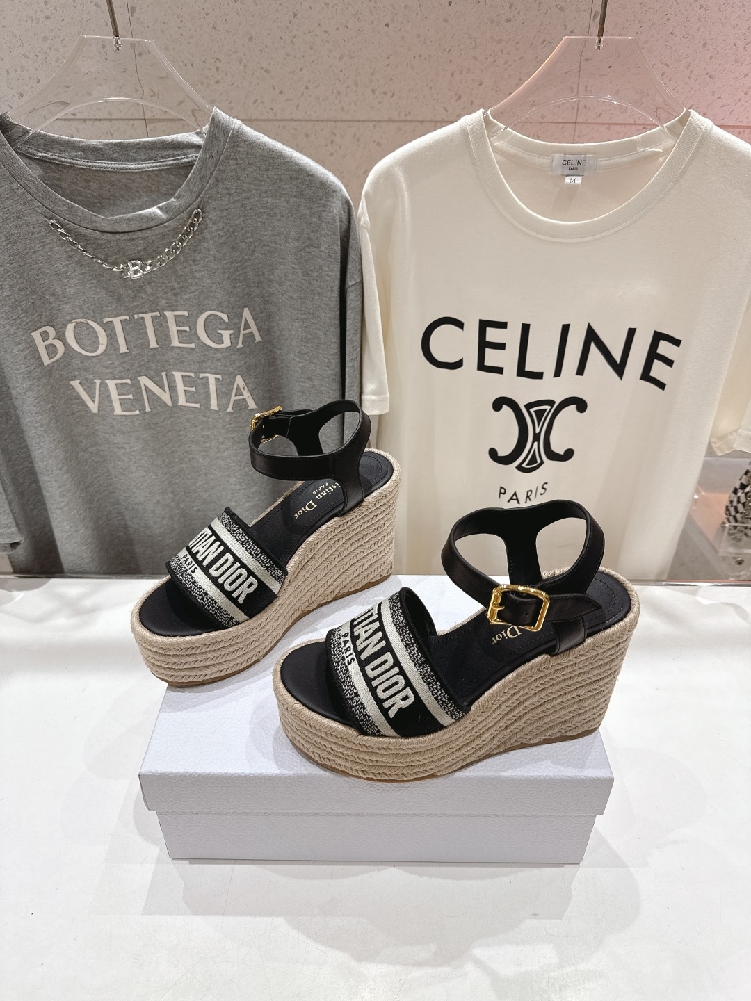 디올 2025ss 봄여름 신상 웨지힐 샌들