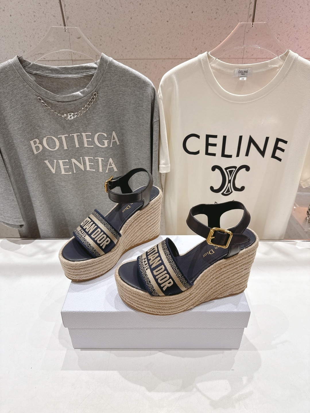 디올 2025ss 봄여름 신상 웨지힐 샌들