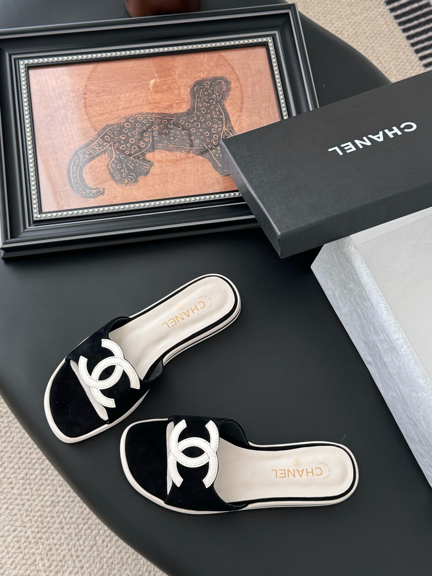 샤넬 25K 봄여름 신상 더블 C 슬리퍼