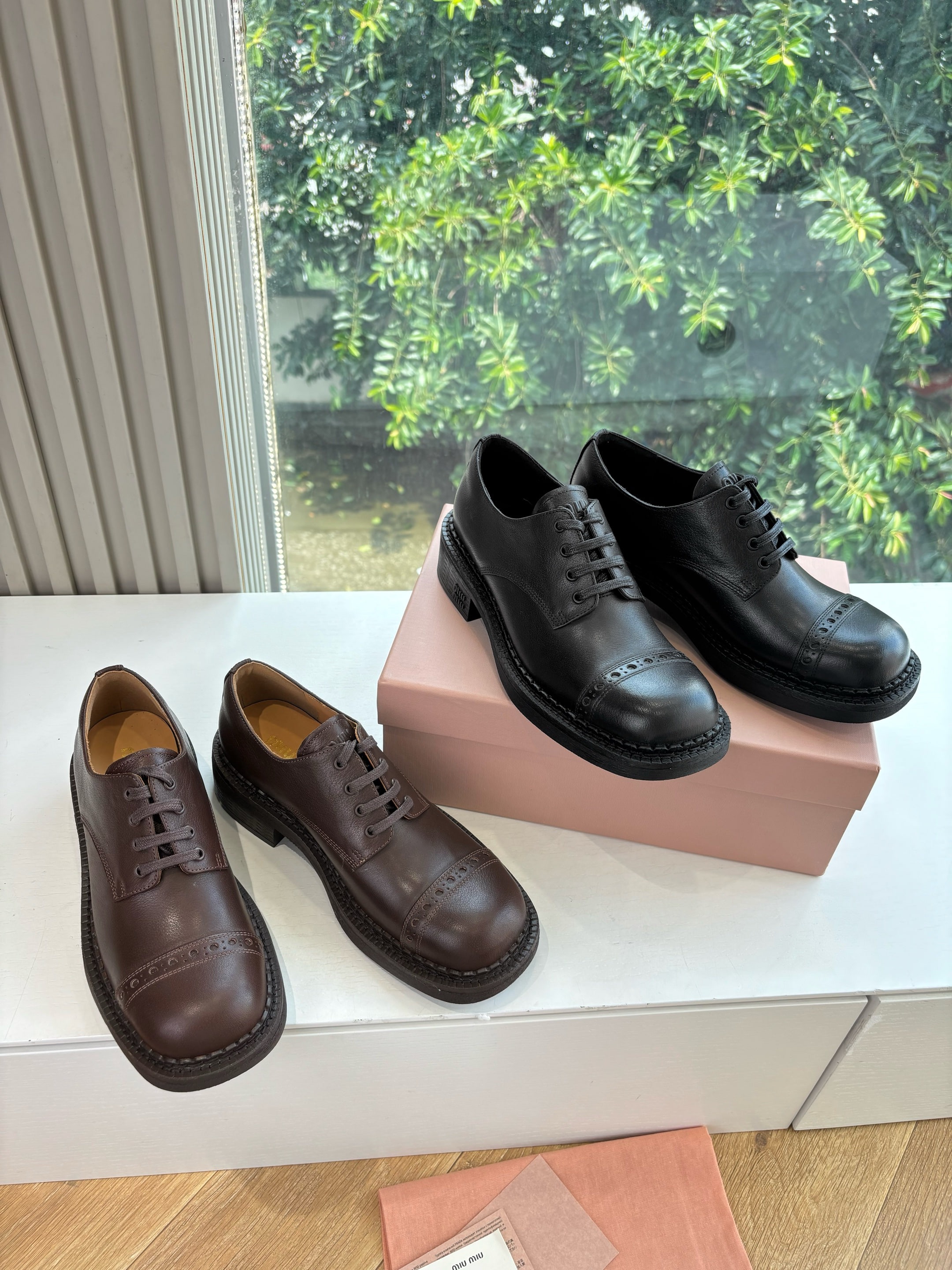 미우미우 25FW 메리제인 로퍼