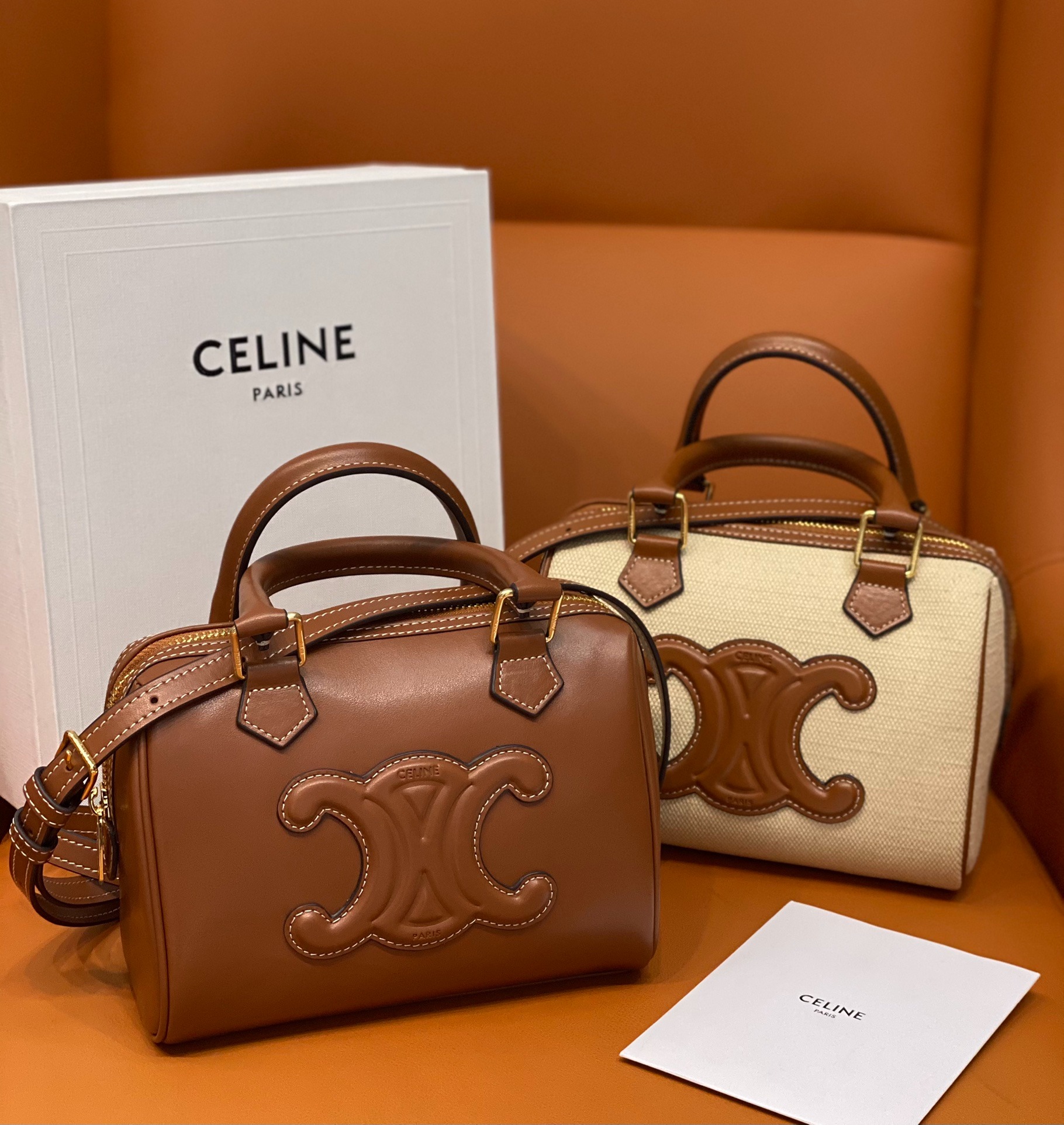 셀린느 신상품 TRIOMPHE 송아지 가죽 보스턴 토드백