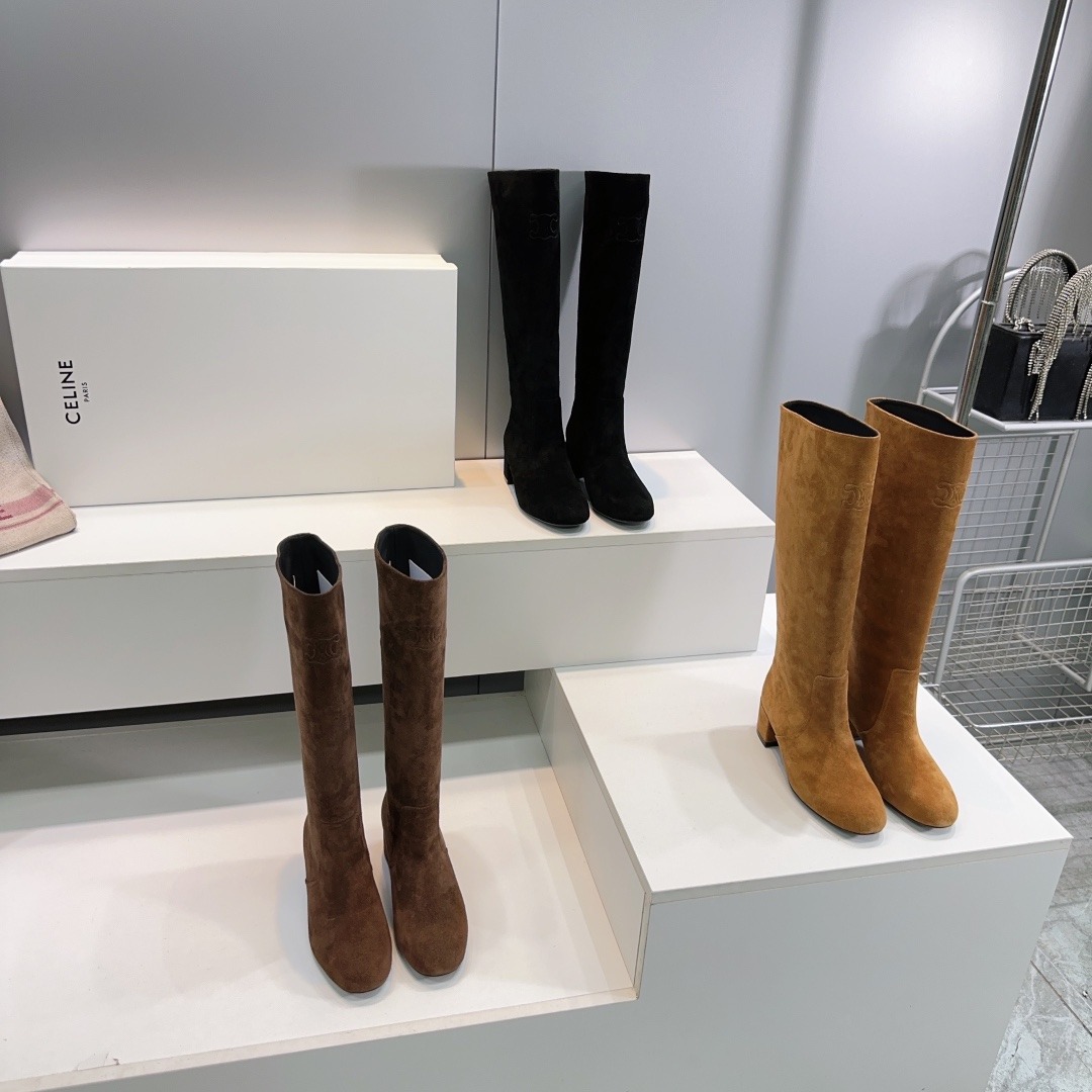 셀린느 25ss 가을/겨울 신상 빈티지 에나멜 스트레이트 부츠