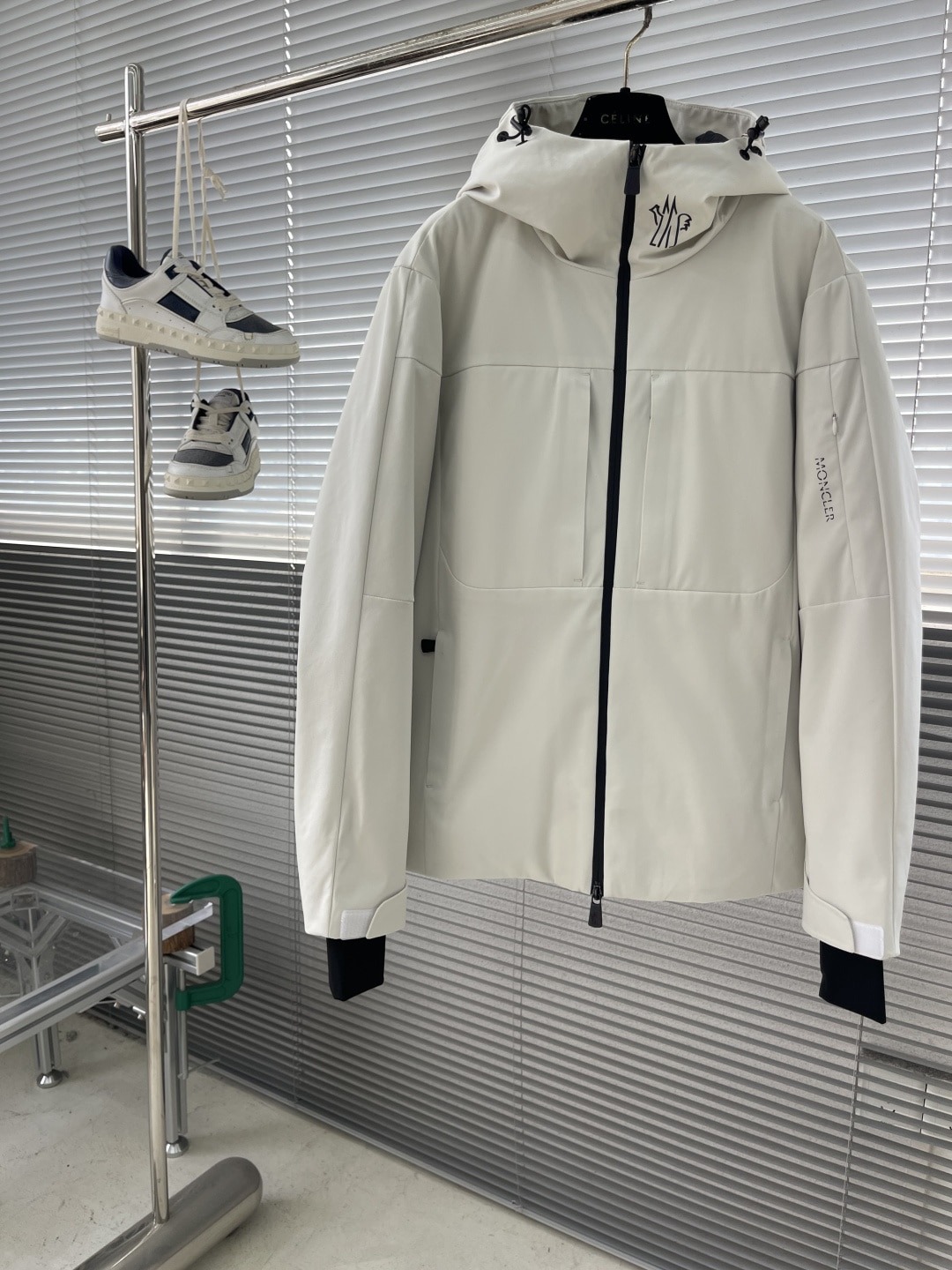 몽클레어 신상 그렌블 누빔 스키 패딩