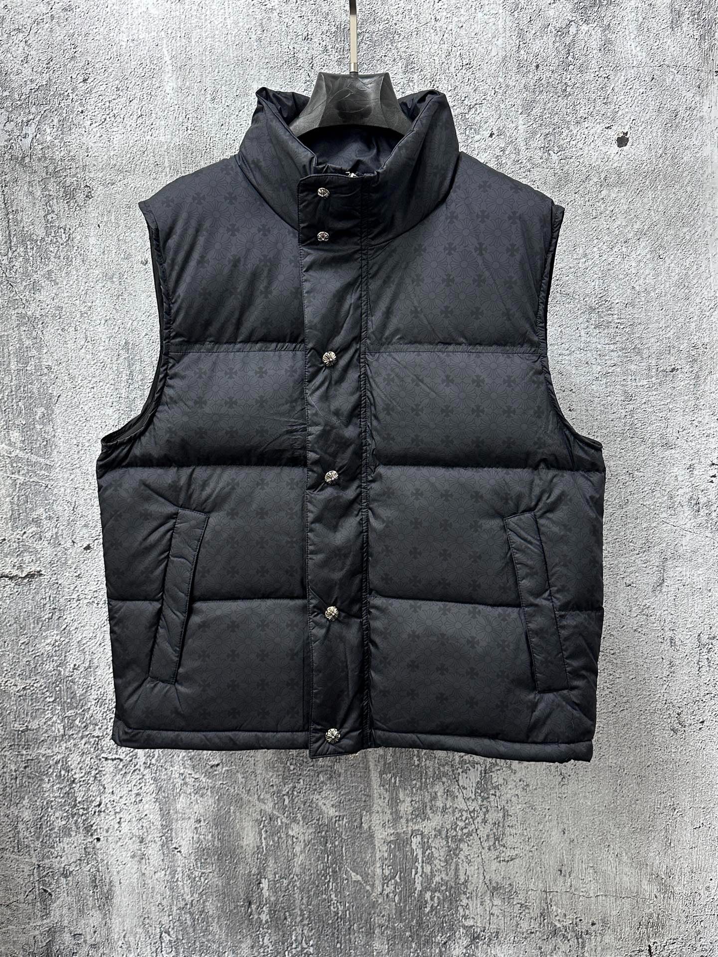 크롬하츠 자카드 패딩 베스트