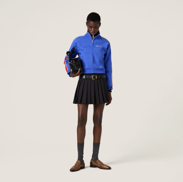 미우미우 핀스트라이프 미니스커트