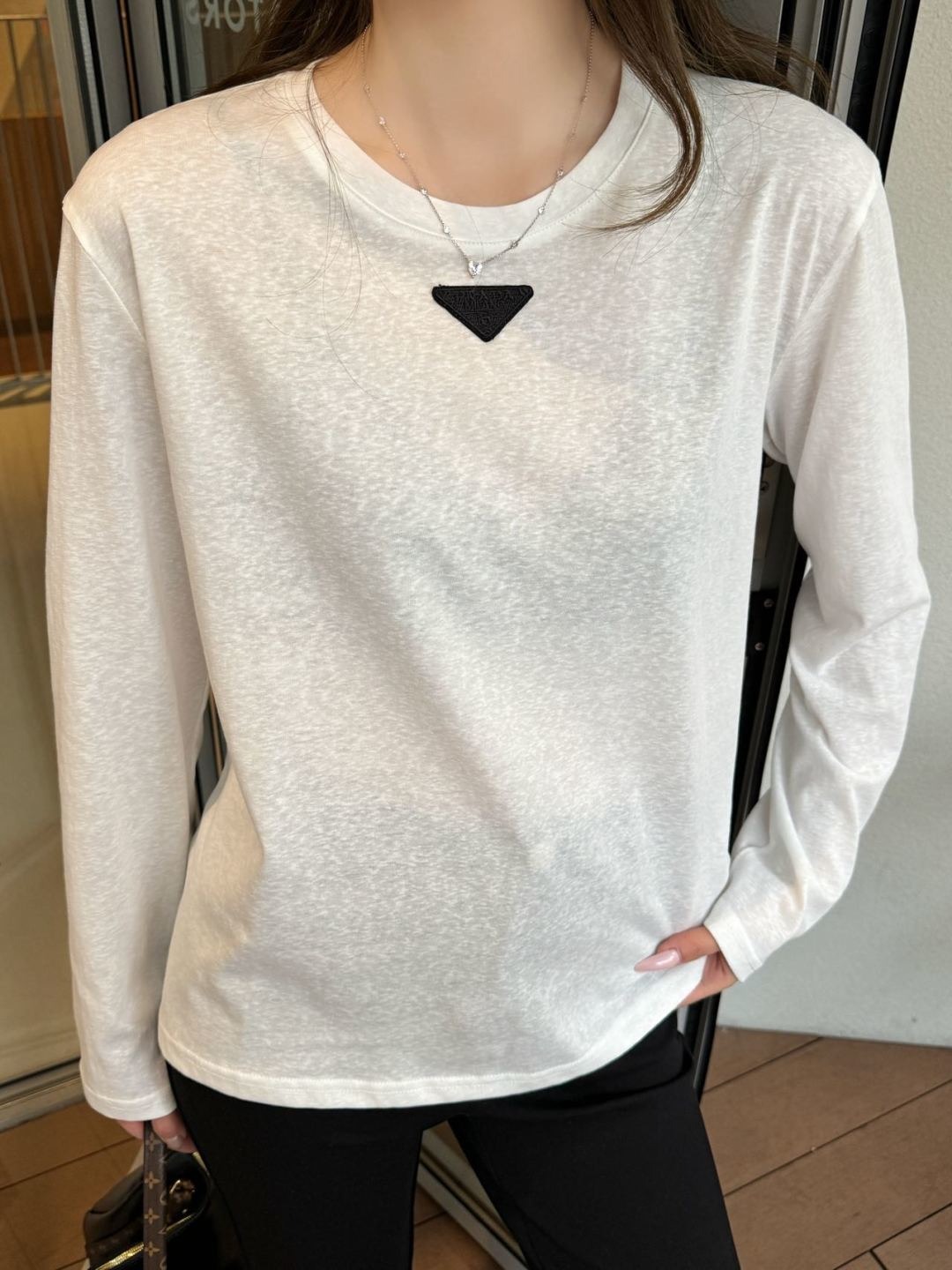 프라다 26 신상 라운드넥 순면 티셔츠