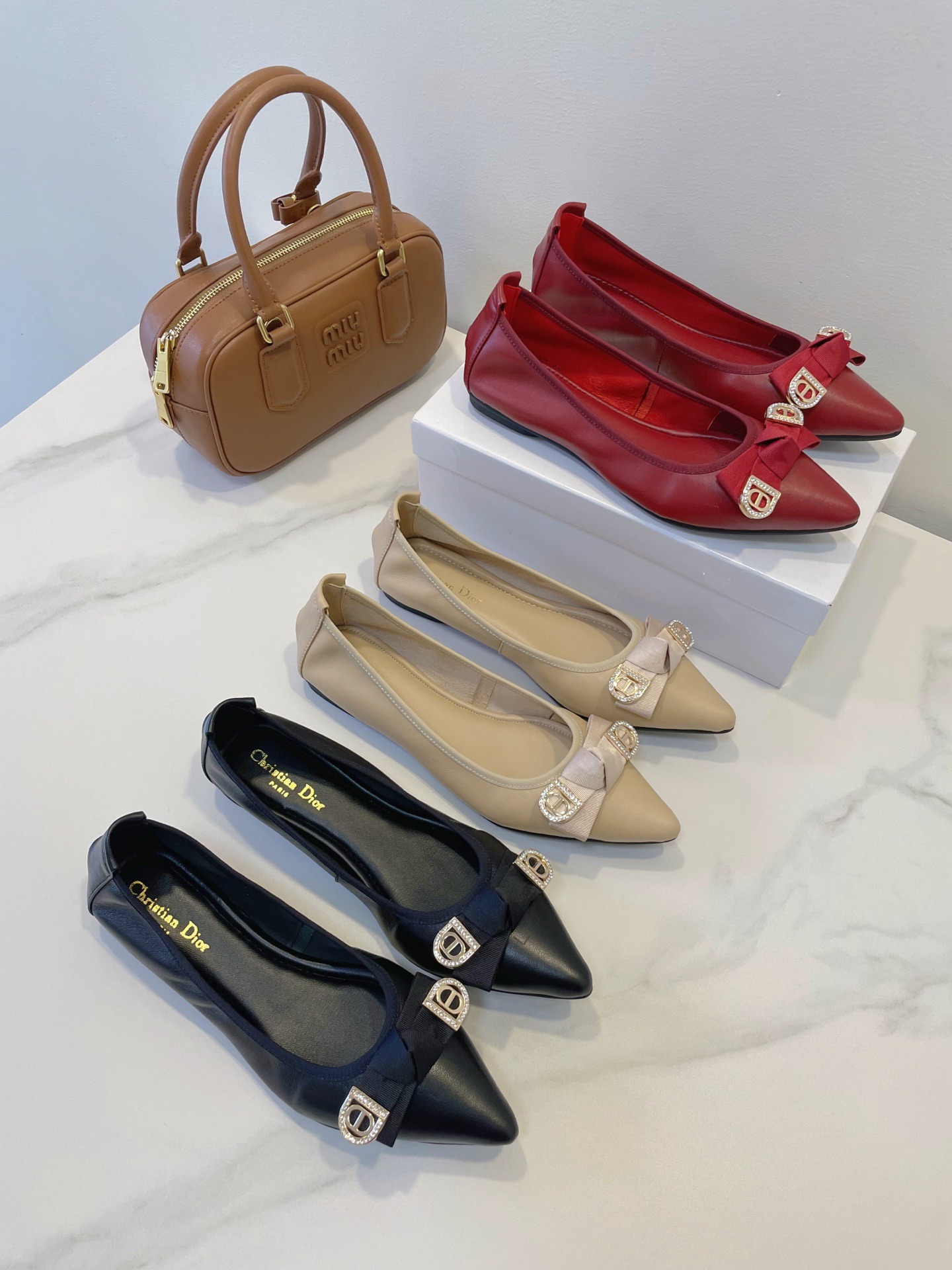 디올 신상 플랫 슈즈