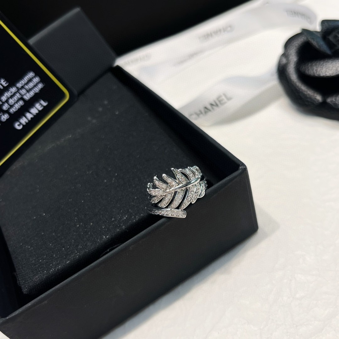 샤넬 lume 깃털 반지