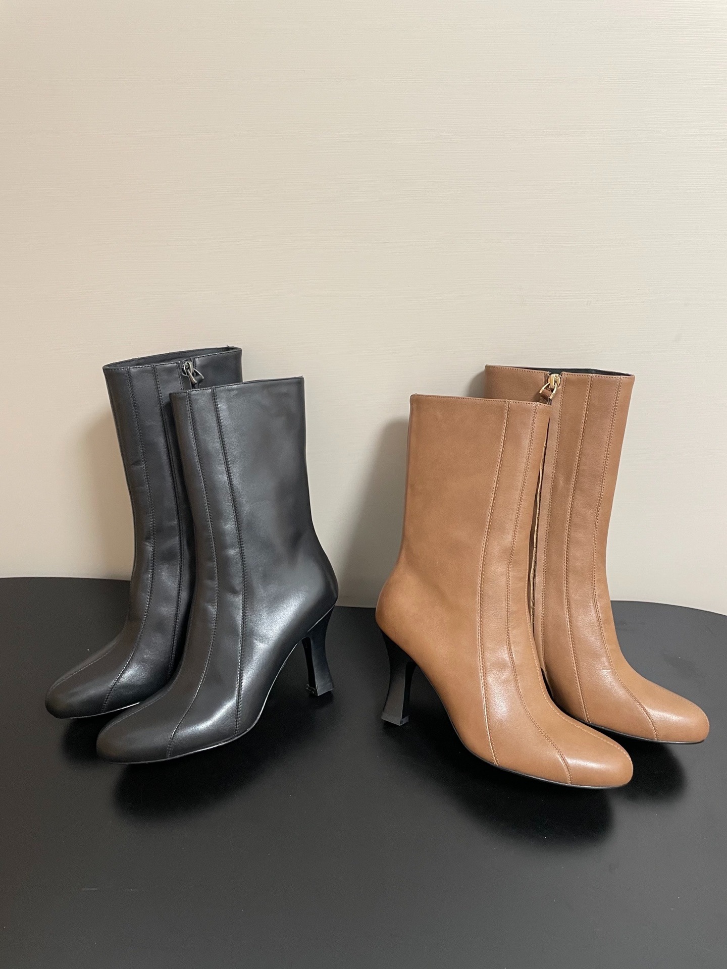 더로우 25ss 신상 스틸레토 앵클부츠