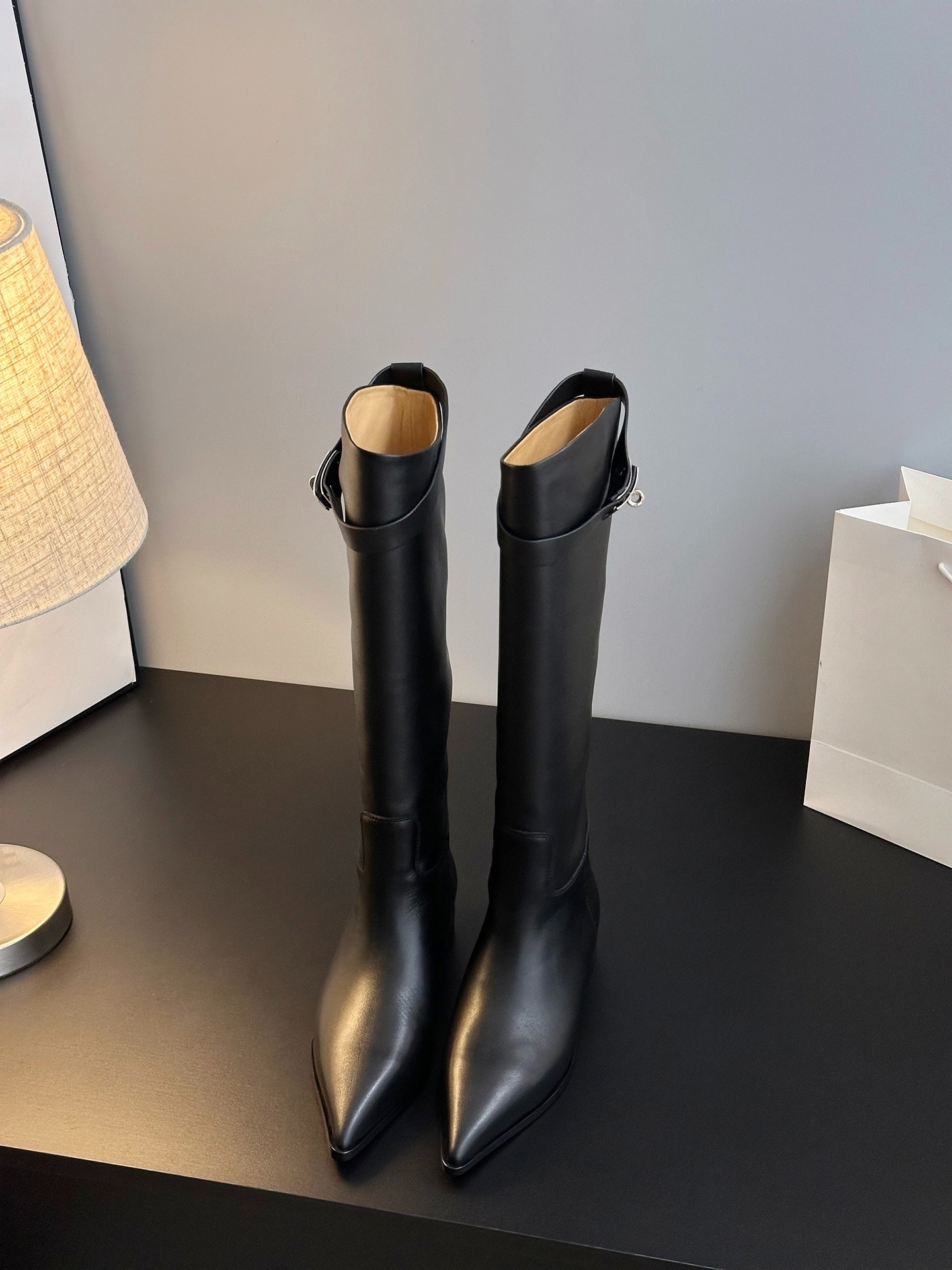 에르메스 신상 켈리 버클 라이더부츠