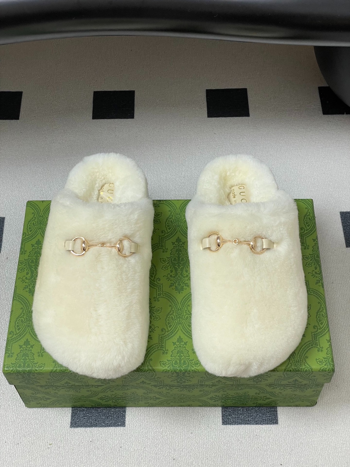 구찌 신상 울 슬립온 세미슬리퍼