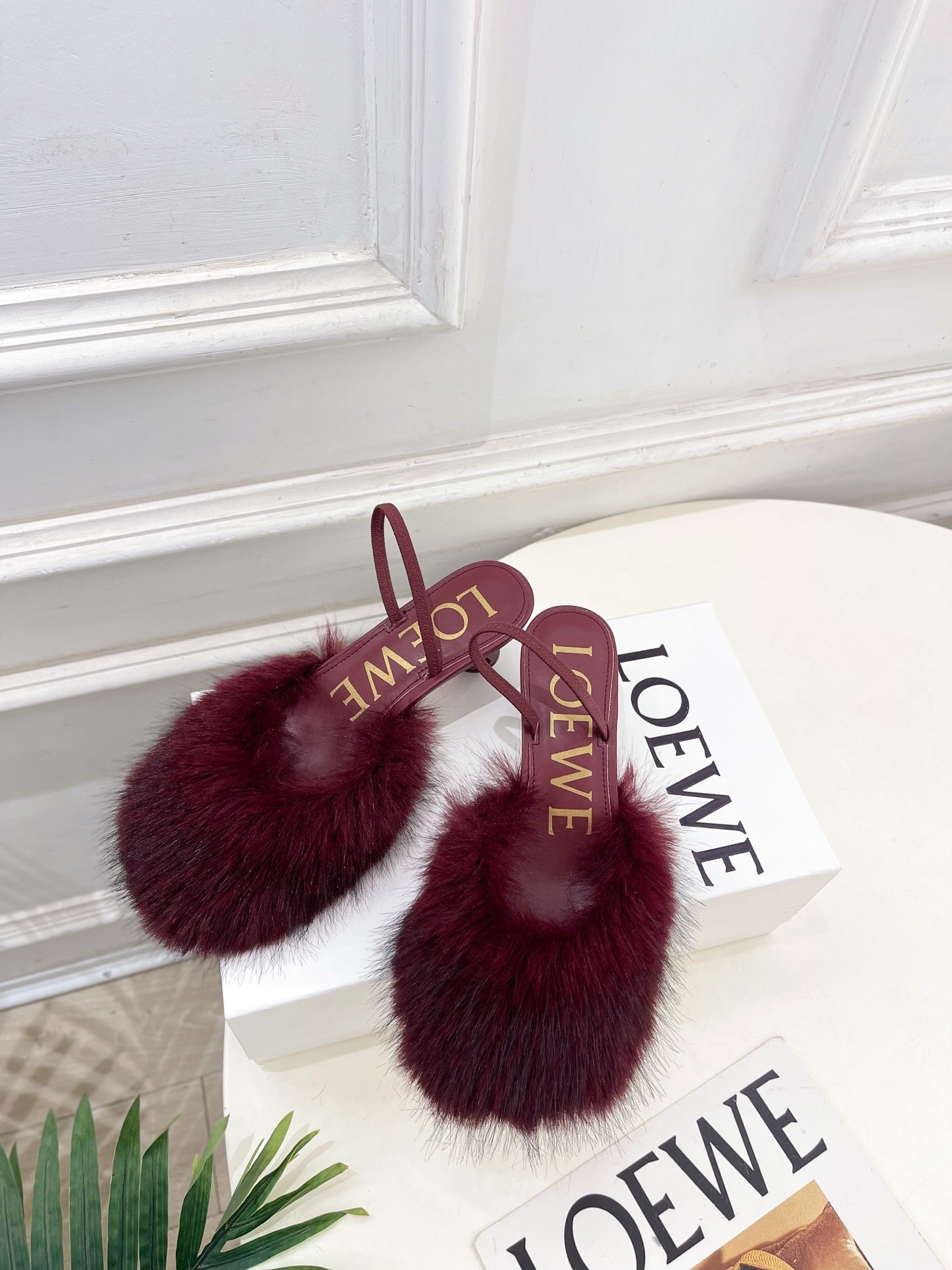 로에베 26 신상 퍼리 슬라이드 샌들