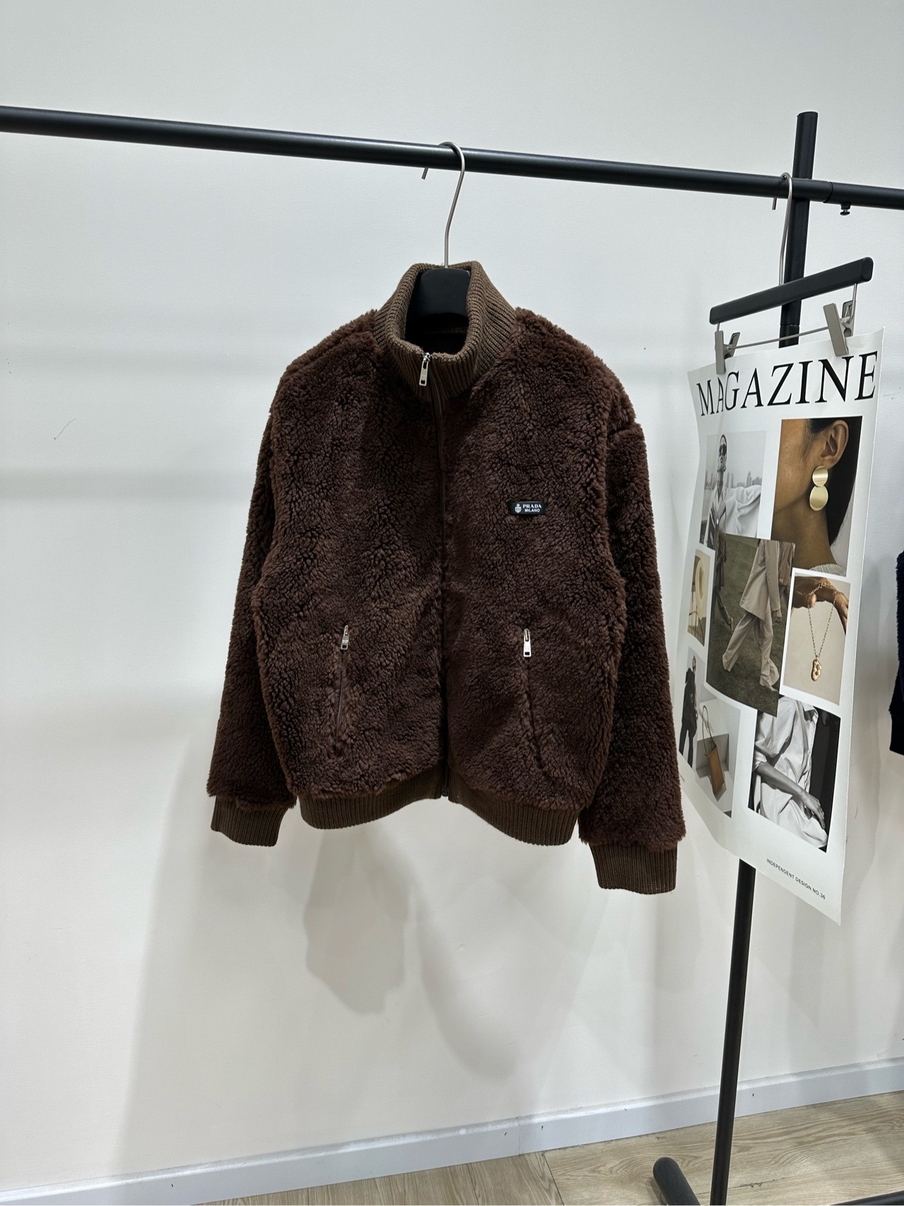 프라다 양털 테디베어 집업