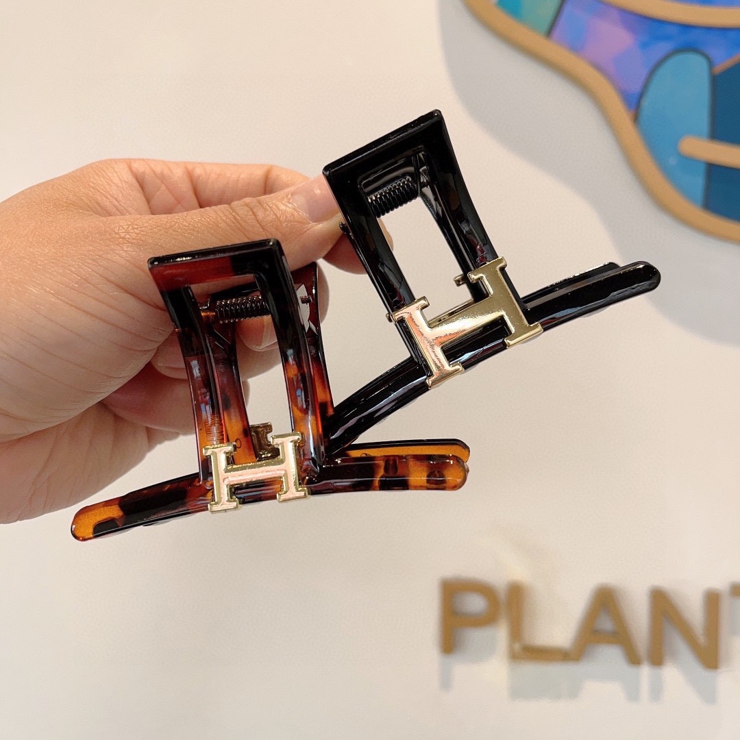 에르메스 24ss 매장신상 헤어핀