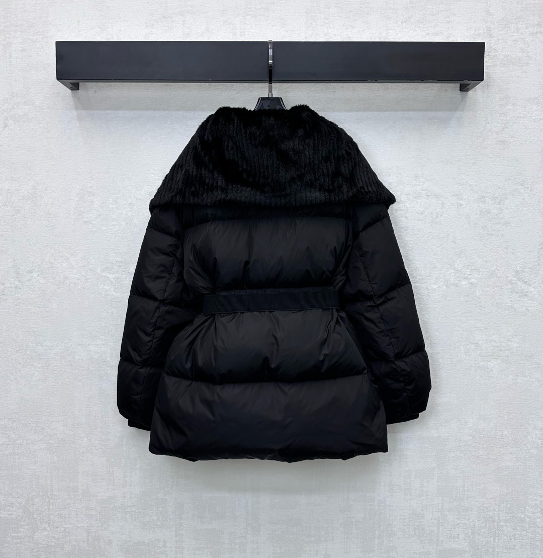 몽클레어 25 신상 퍼 넥 벨트 다운 점퍼