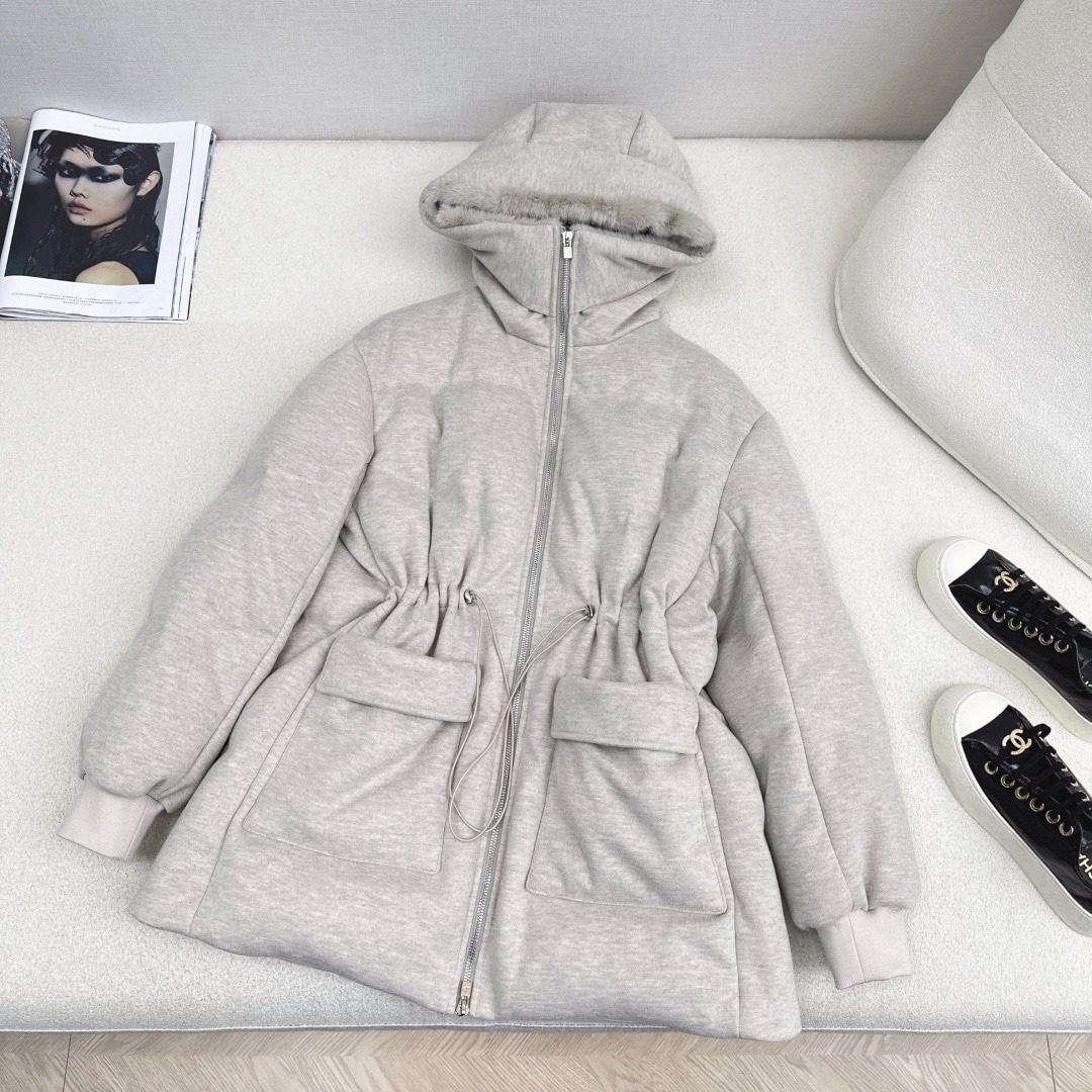 로로피아나 신상 후드 패딩 점퍼