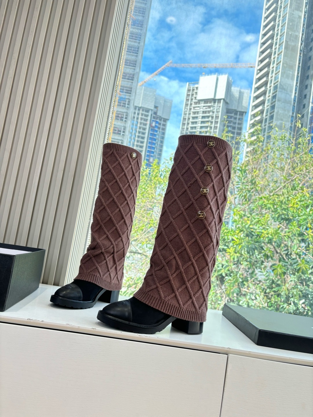 샤넬 25k 신상 니트 워커 양말부츠
