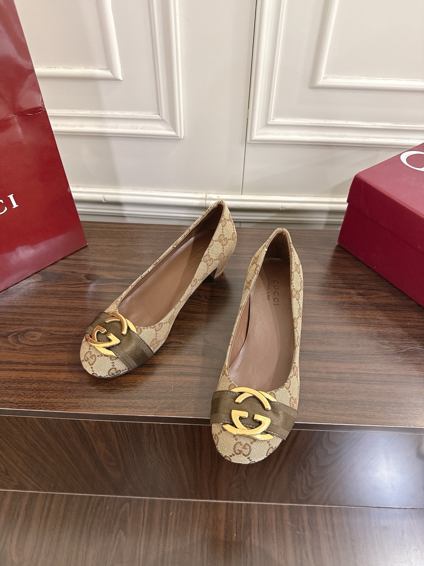 구찌 마몽 발레리나 웨지 힐