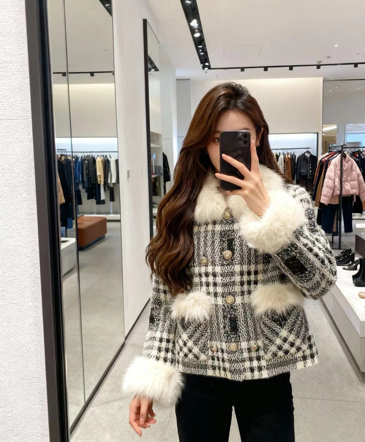 샤넬 26 신상 보아털 칼라 체크 니트 코트