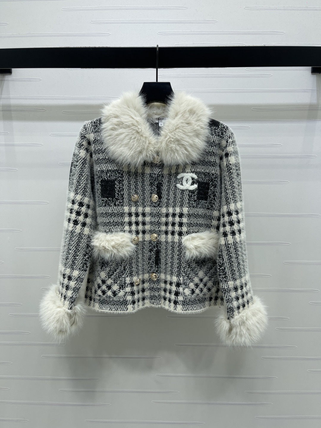 샤넬 26 신상 보아털 칼라 체크 니트 코트