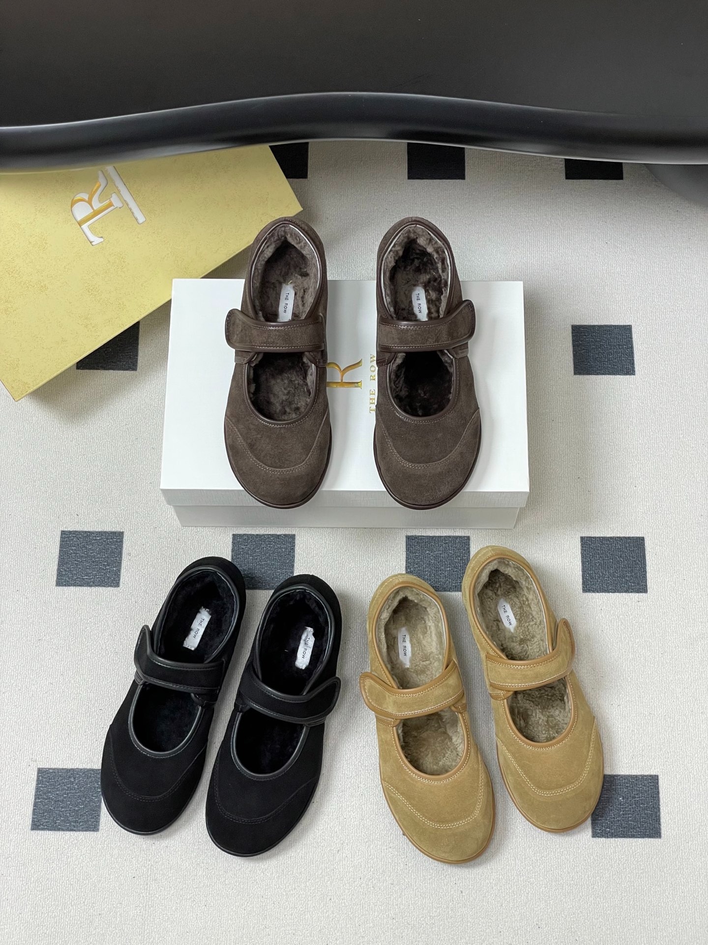 더로우 25ss 신상 플랫슈즈 퍼 워커