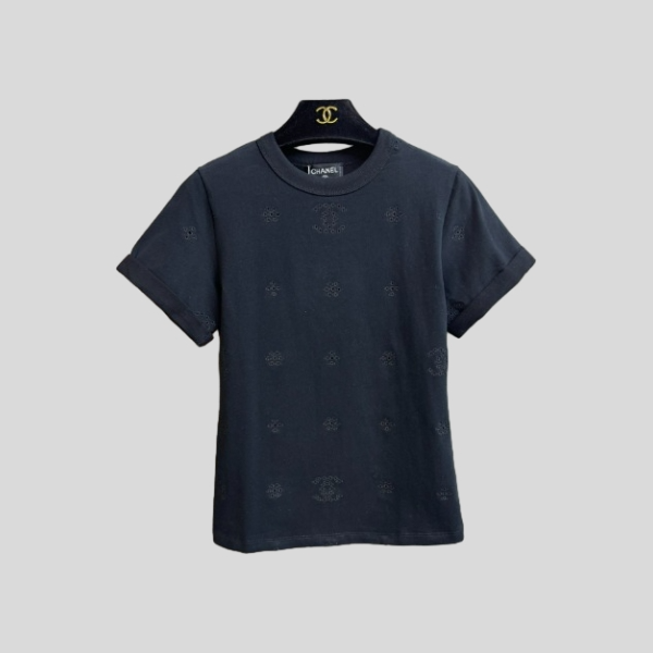 샤넬 플로럴 컷아웃 티셔츠