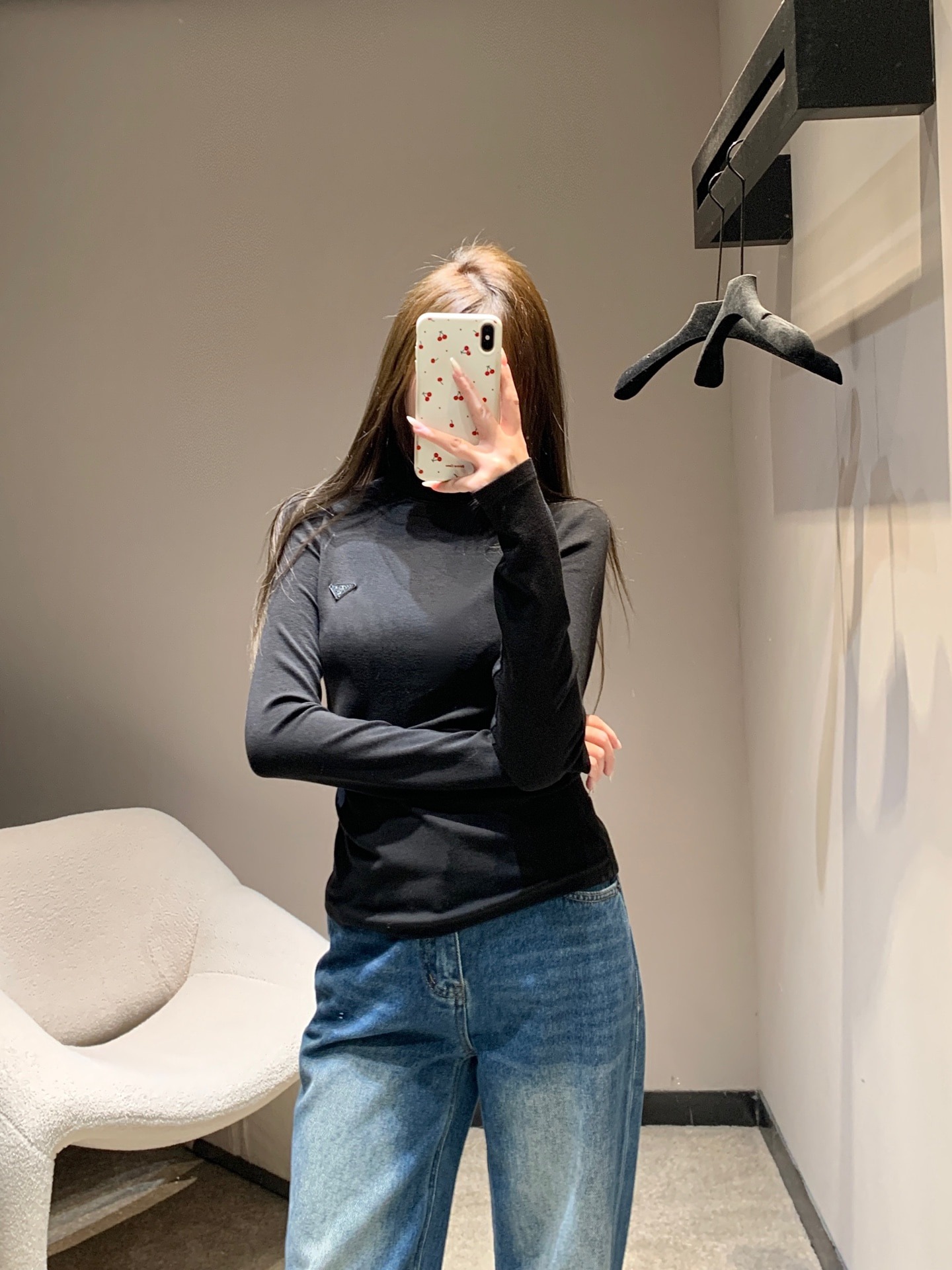 프라다 신상 터틀넥 긴팔