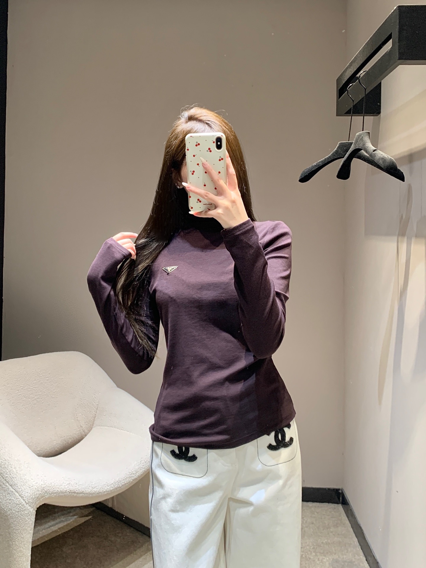 프라다 신상 터틀넥 긴팔