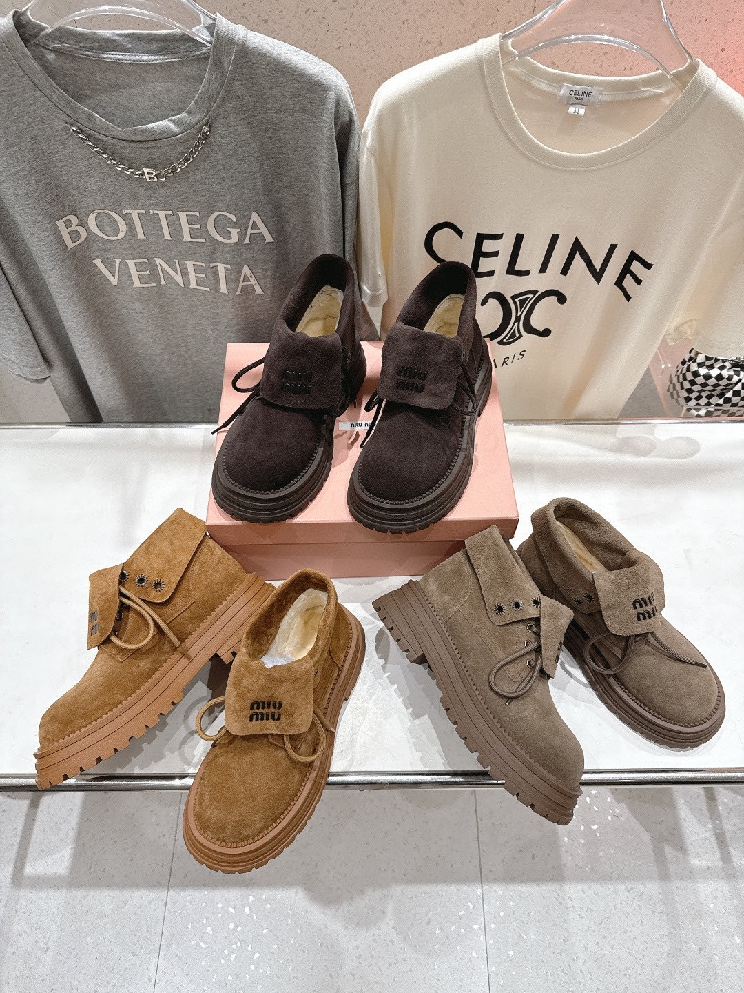 미우미우 25ss 신상 하이탑 스노우부츠