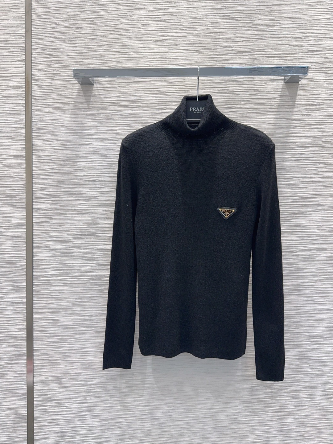 프라다 25 신상 고탄력 탑