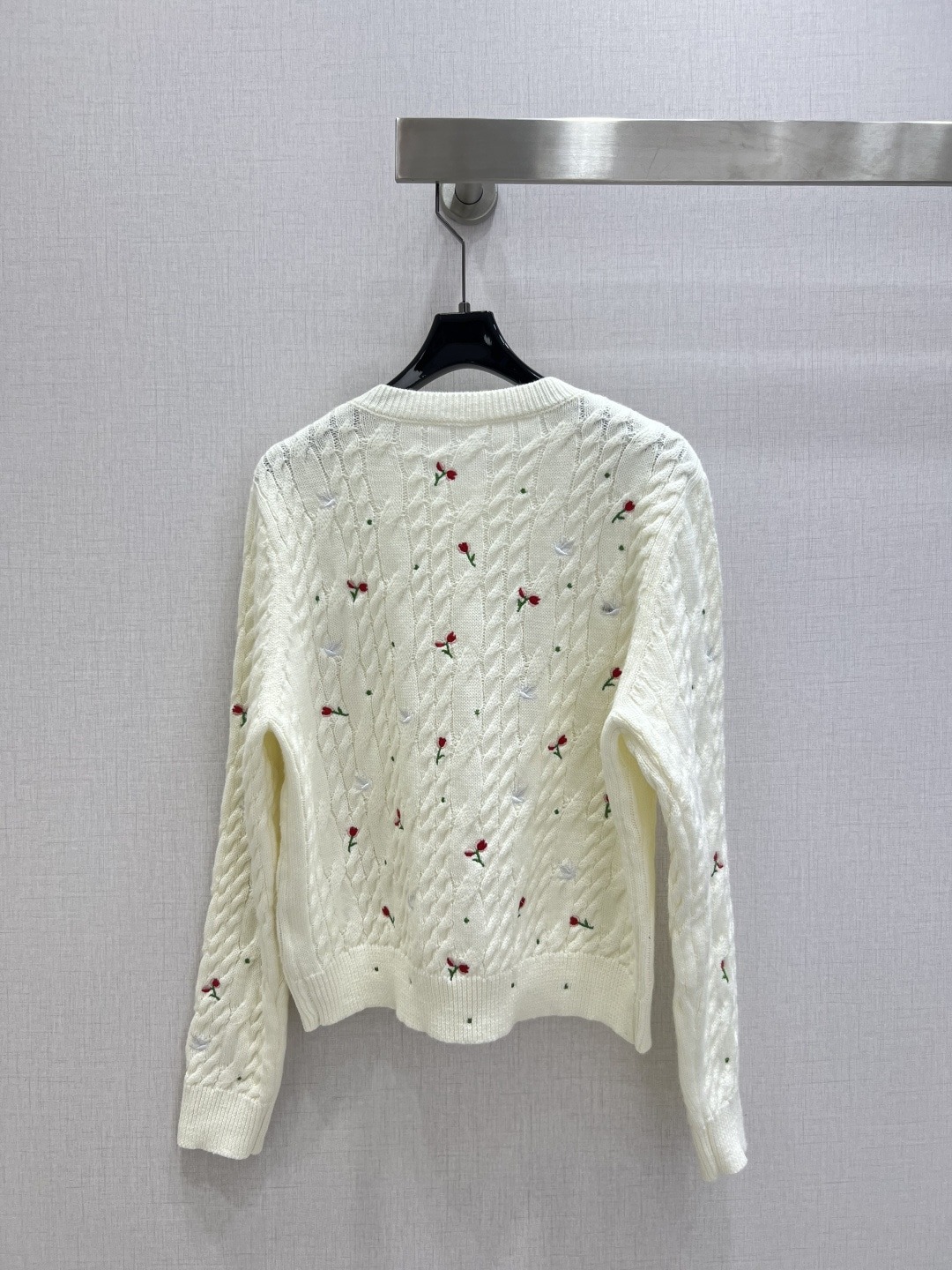 디올 신상 캐시미어 라운드 가디건