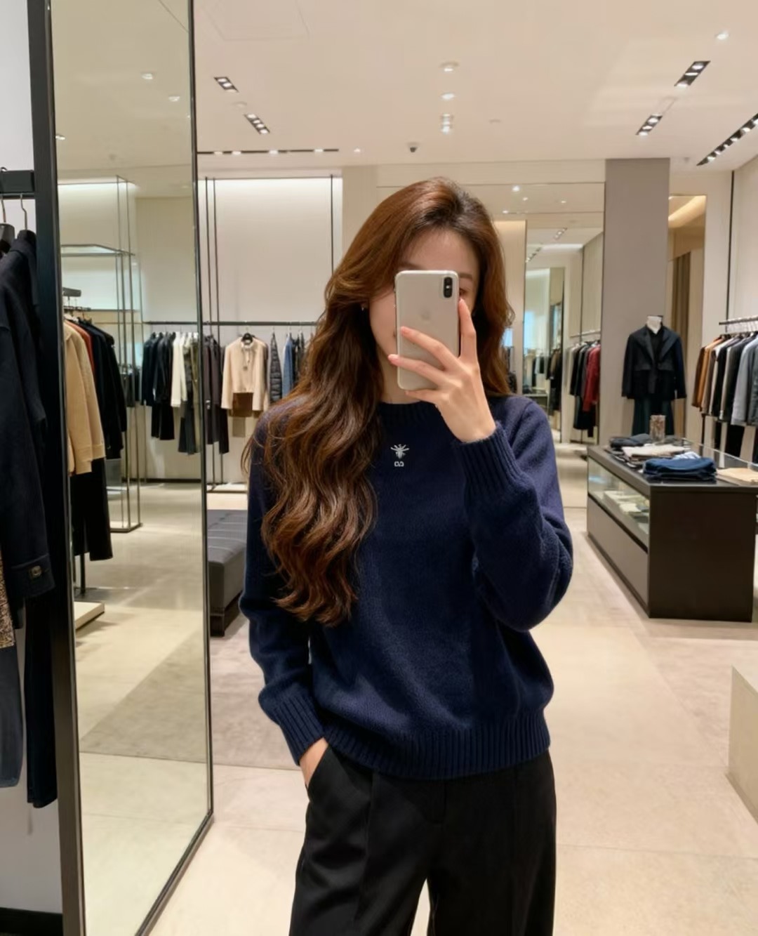 디올 26 봄 무지 라운드 긴팔