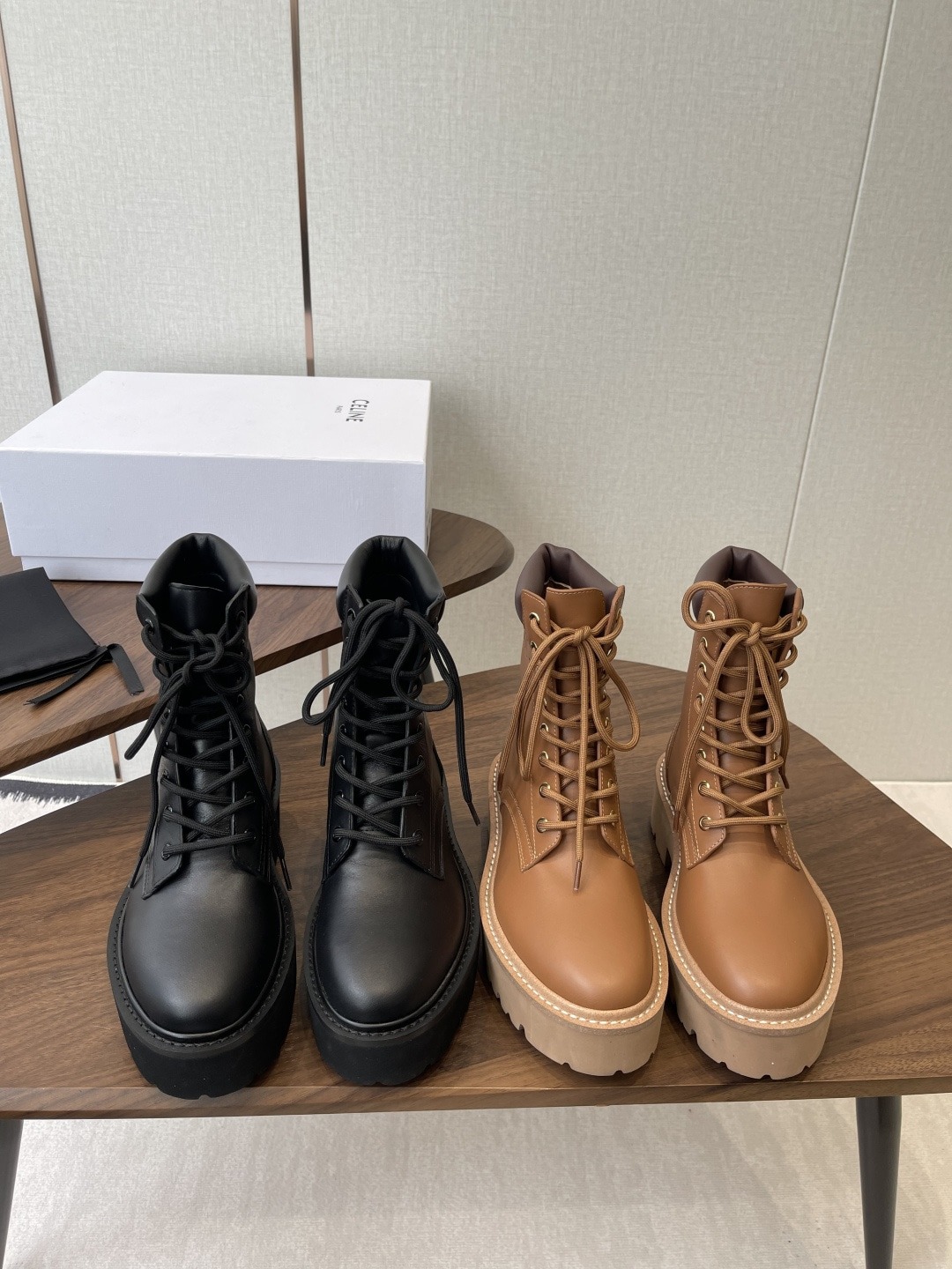 셀린느 25  신상 양멱  앵클부츠