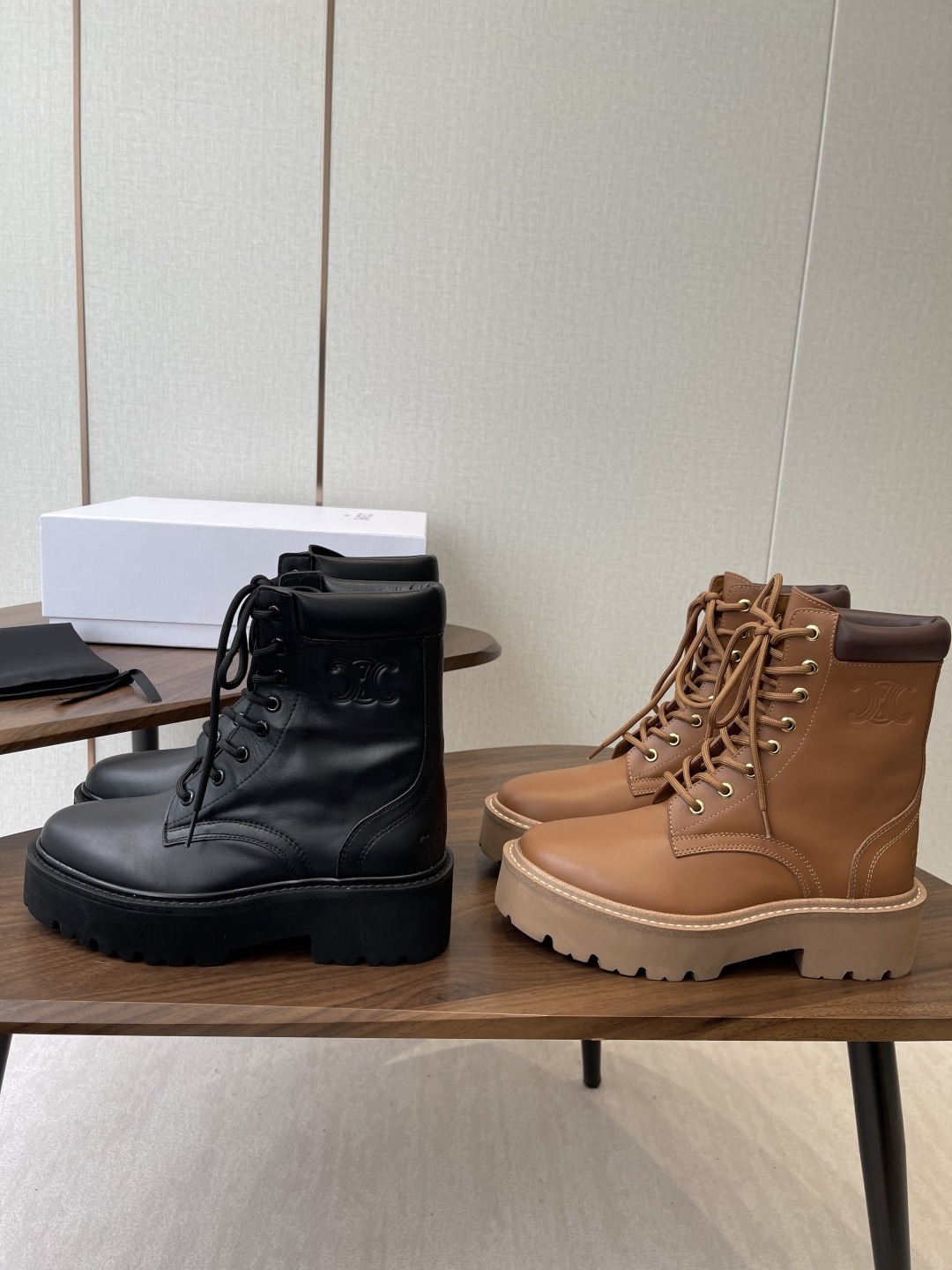 셀린느 25  신상 양멱  앵클부츠