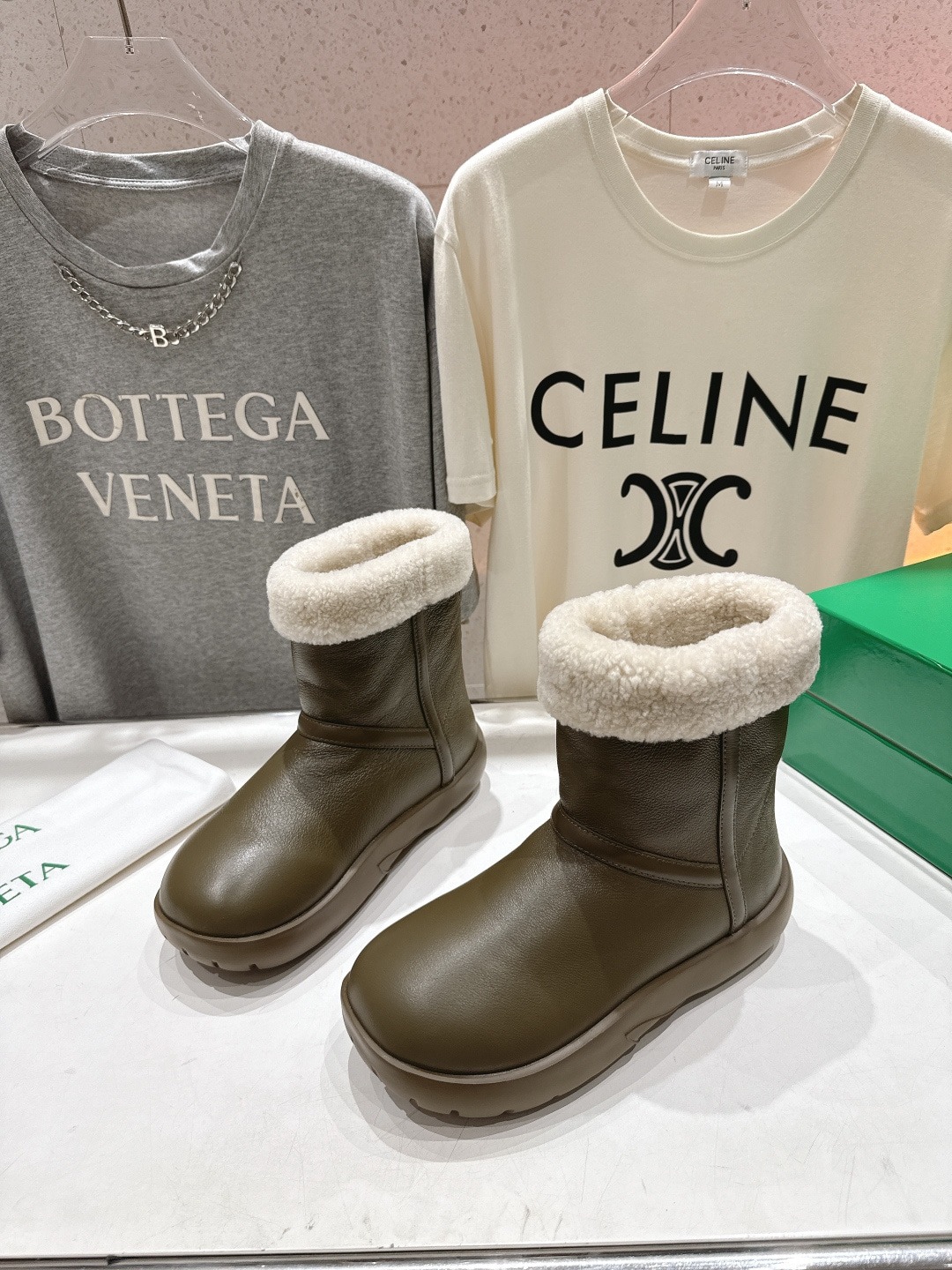 보테가베네타 F028 스노우 부츠