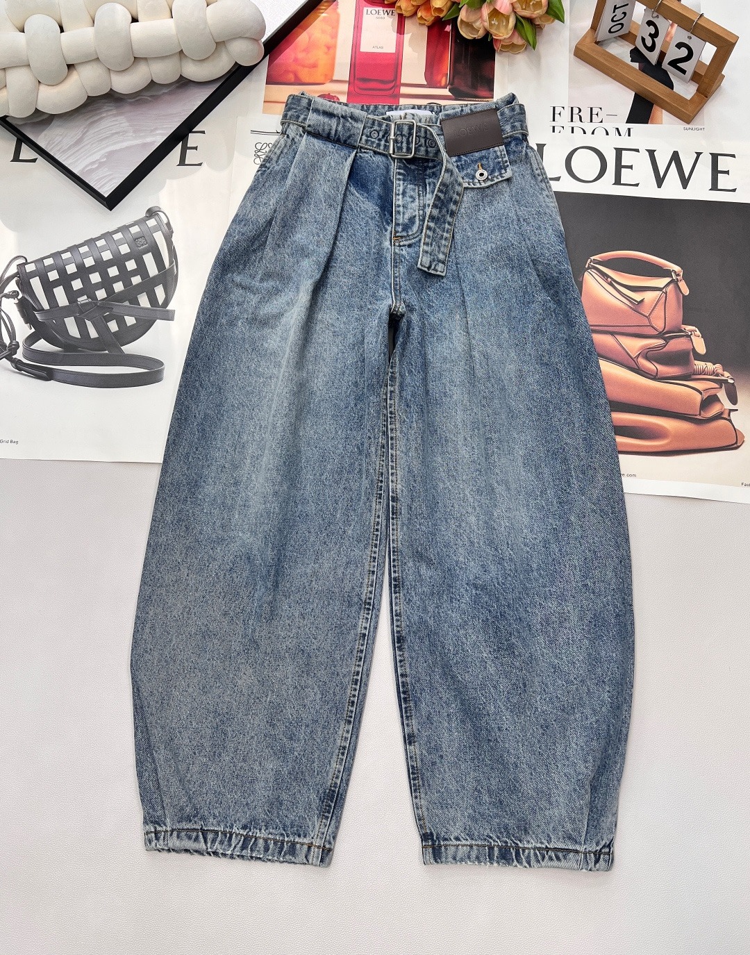 로에베 25 신상 와이드 팬츠