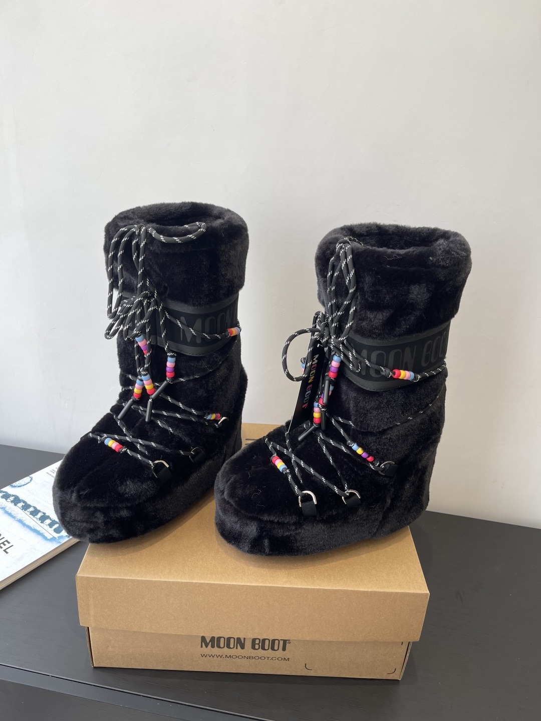 몽클레어 문부츠 아이콘 로우 페이크 퍼 비즈 부츠