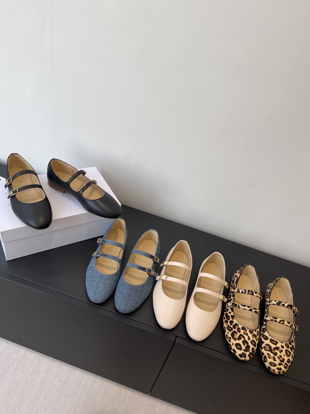 셀린느 신상 메리제인 플랫