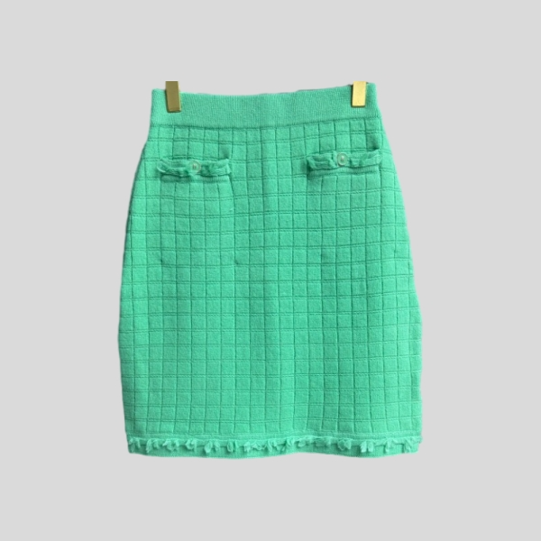 샤넬 체크 미디 스커트