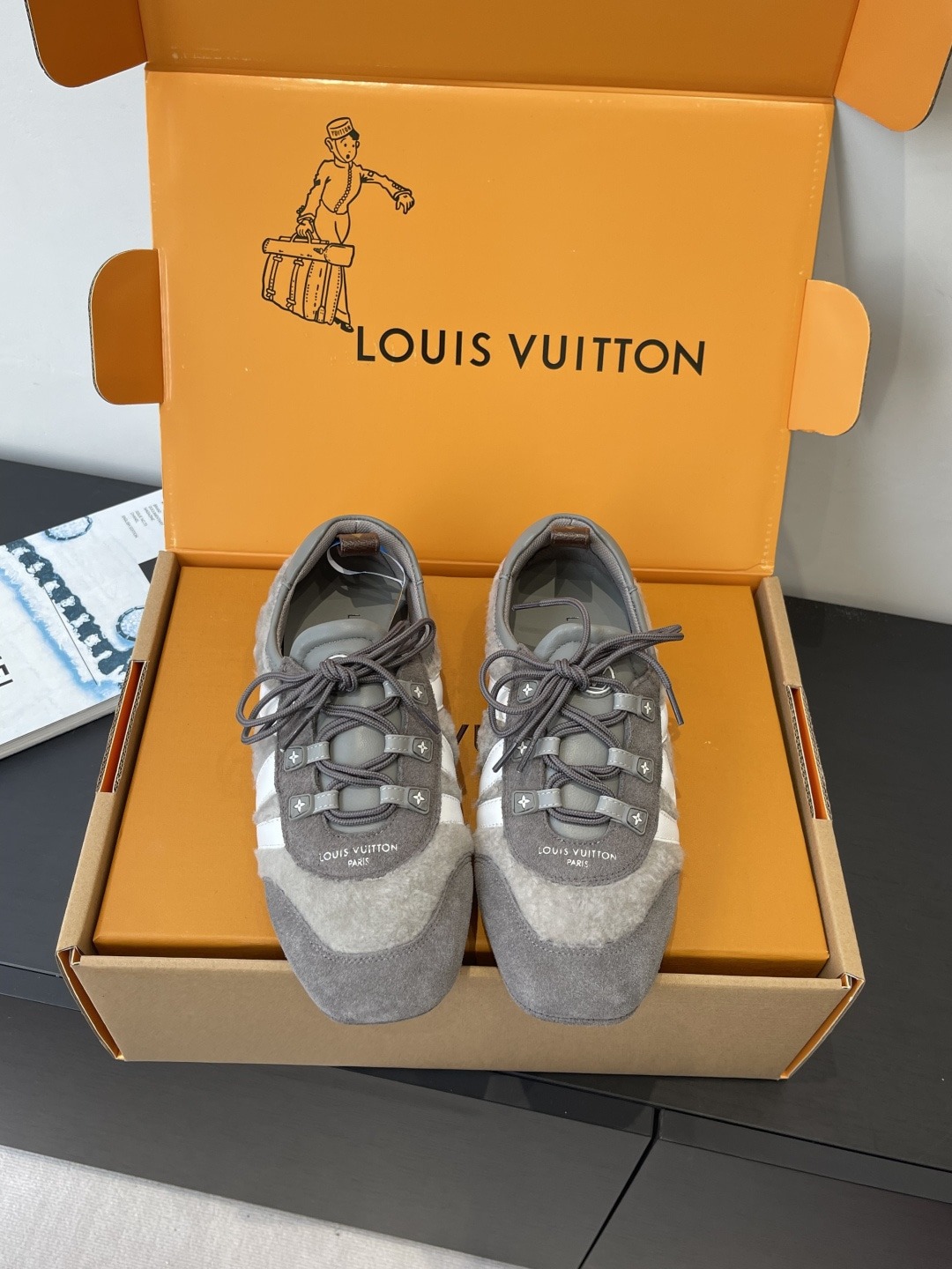 루이비통 커플 스니커즈
