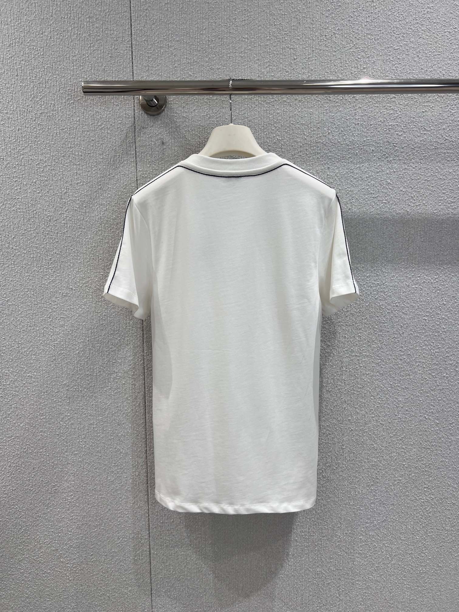 로에베 콜라보레이션 신상 반팔티