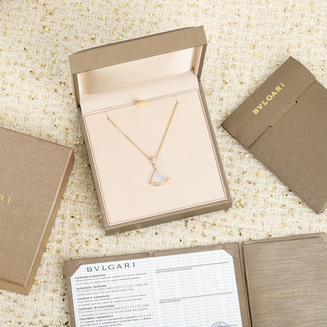 불가리 디바스 드림 네크리스